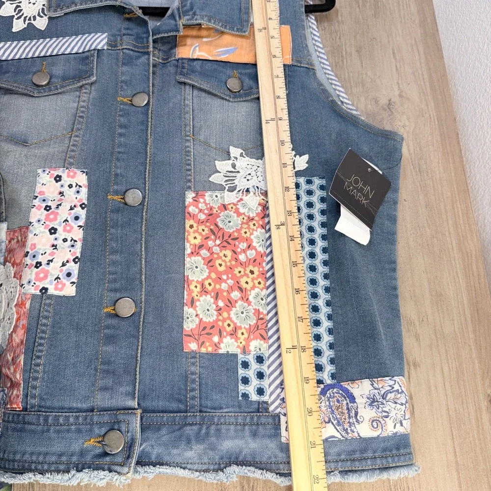 John Mark NWT Women's Denim Vest Size M‎ Embroidered Patchwork Lace Floral Boho